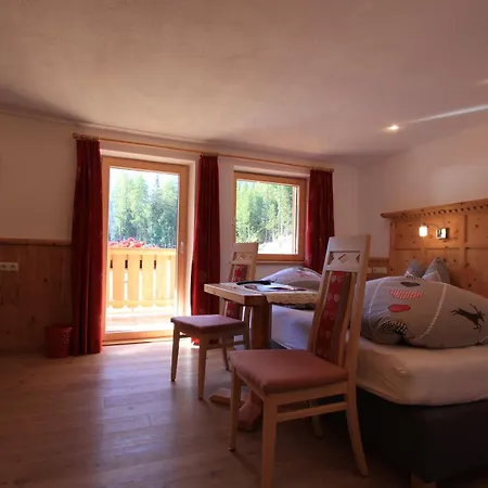 Casa de hóspedes Waldesruh 3*