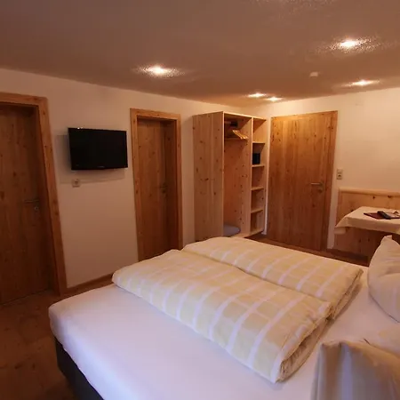 Pension Waldesruh 3* Sölden